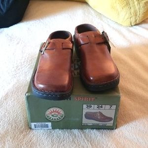 Brown Leather Clogs